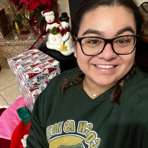 Meet your Posher, Makayla - Picture 1 of 1